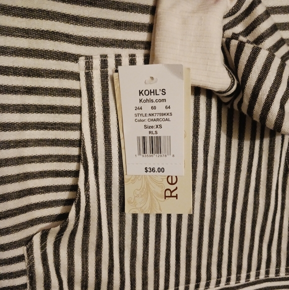 🖤NWT WOMEN'S SHIRT🖤 - Picture 2 of 2